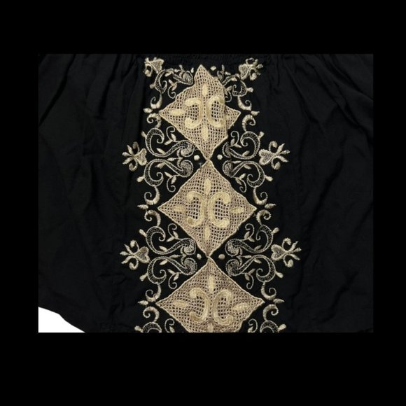 Gorgeous Lucky Brand Mini Black Embroidered Pull-On Skirt - Size Medium - Picture 3 of 6